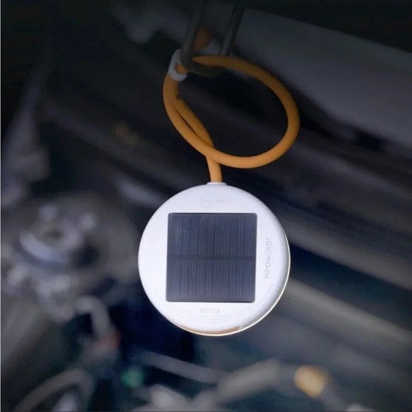 NWB MPowerd Luci Solar Portable Light - Picture 5 of 8